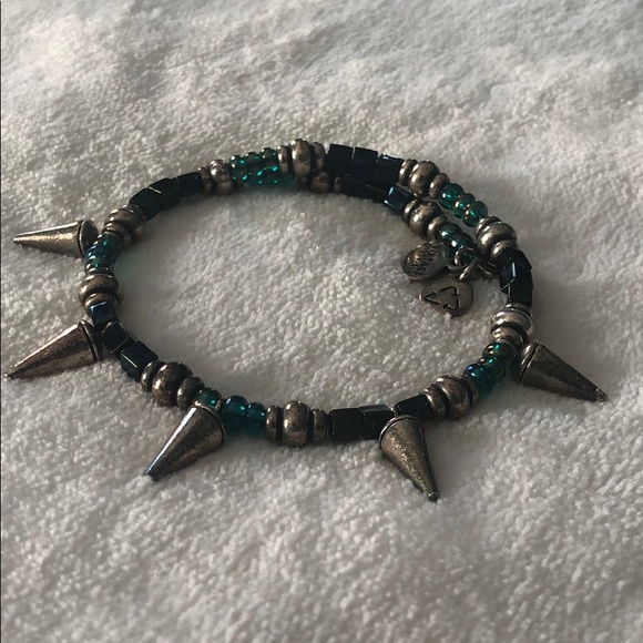 Alex And Ani - Vintage 66 spike wrap - Picture 2 of 3